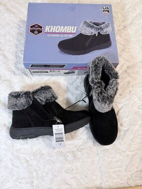 Khombu Black Ankle Boots with Gray Faux-Fur Cuff - size 7- new in box